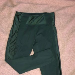 Power hold by Fabletics